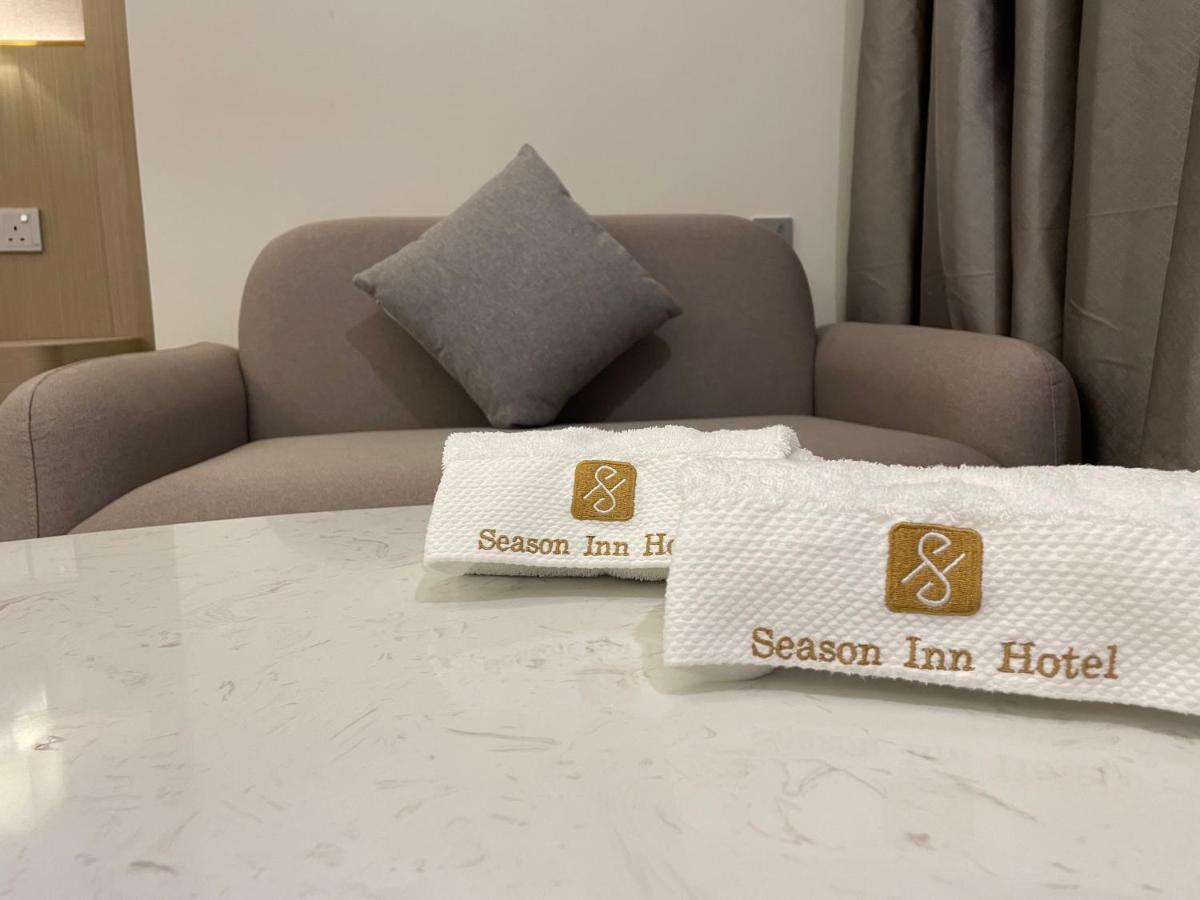 Season Inn Hotel_Al Hail Szíb Kültér fotó